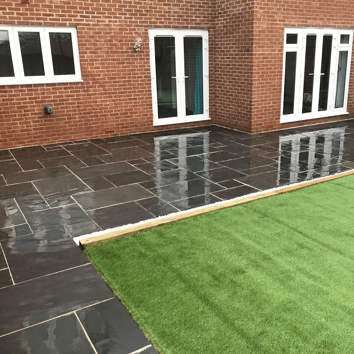 Kotah Black Patio Kit Wet SITE READY