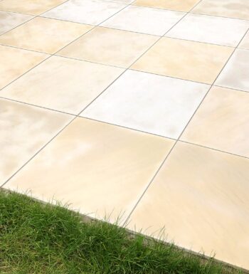 Sawn Mint Sandstone Paving