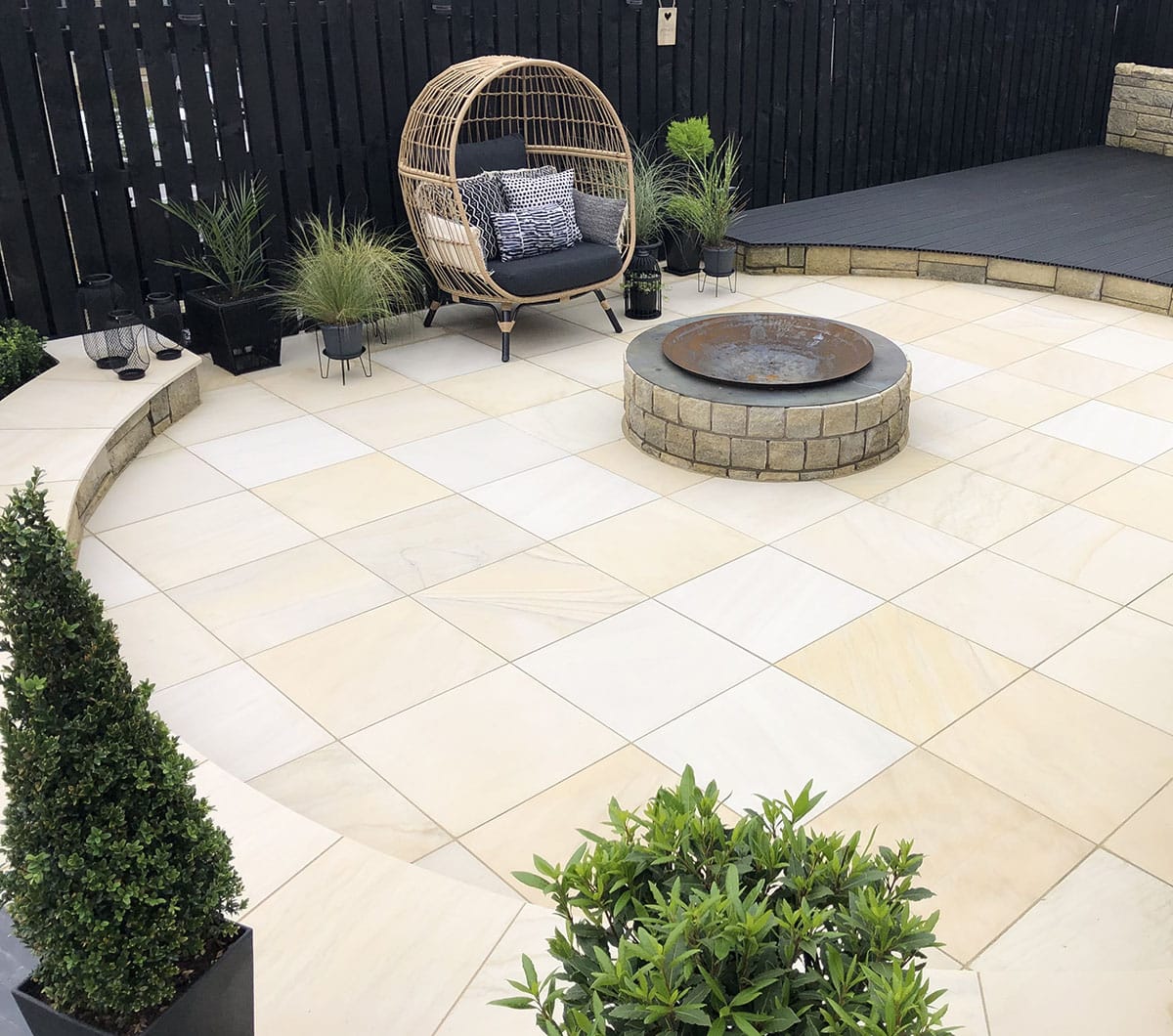 Sawn Mint Sandstone Paving