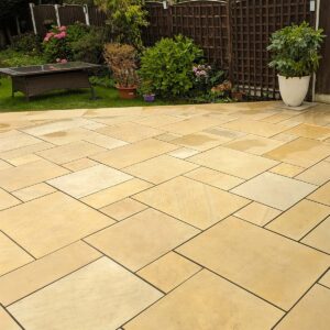 Sawn Mint Sandstone Paving