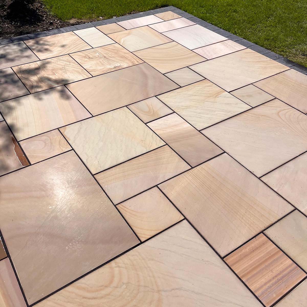 Rippon Buff Sandstone Paving