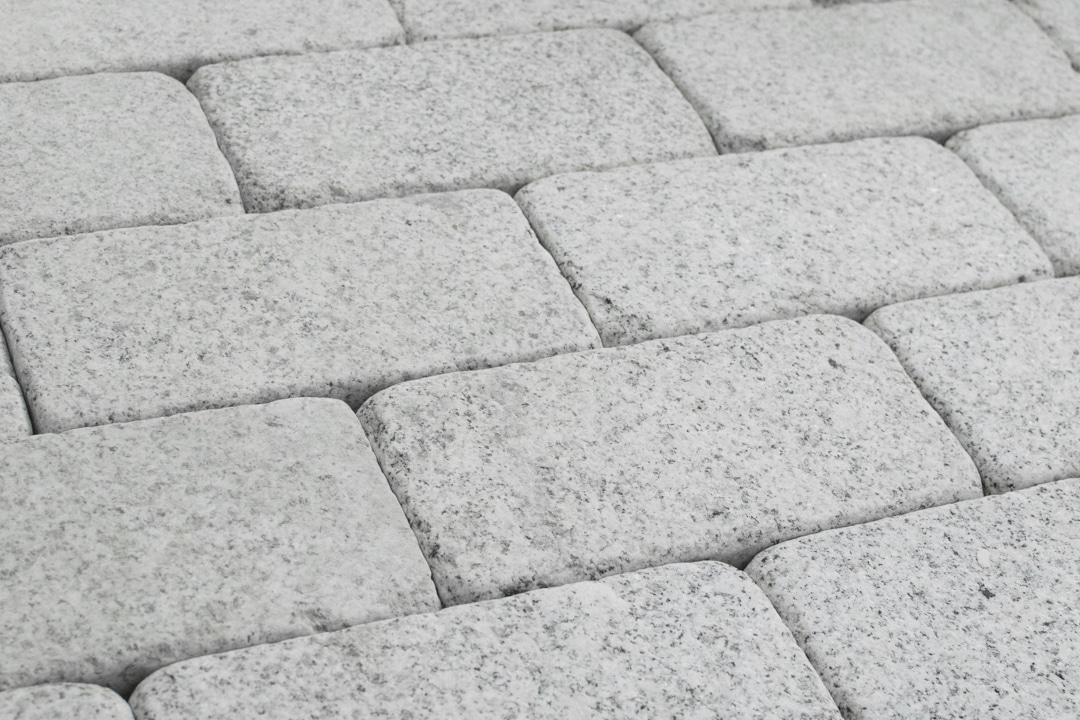 Silver Grey Granite Setts 1