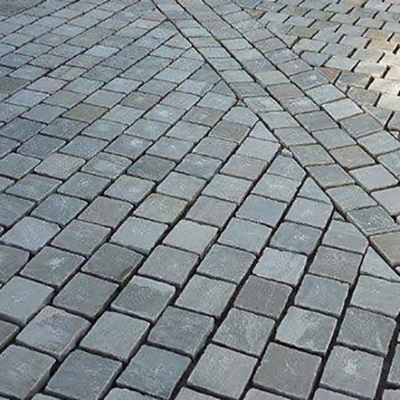 Kandla Grey 100×100 Setts Square 2- SITE READY